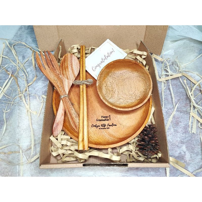 cuteythings's tweet photo. hampers kayu
🖇 https://t.co/5NObSytmnD https://t.co/rkIVdZH2vf