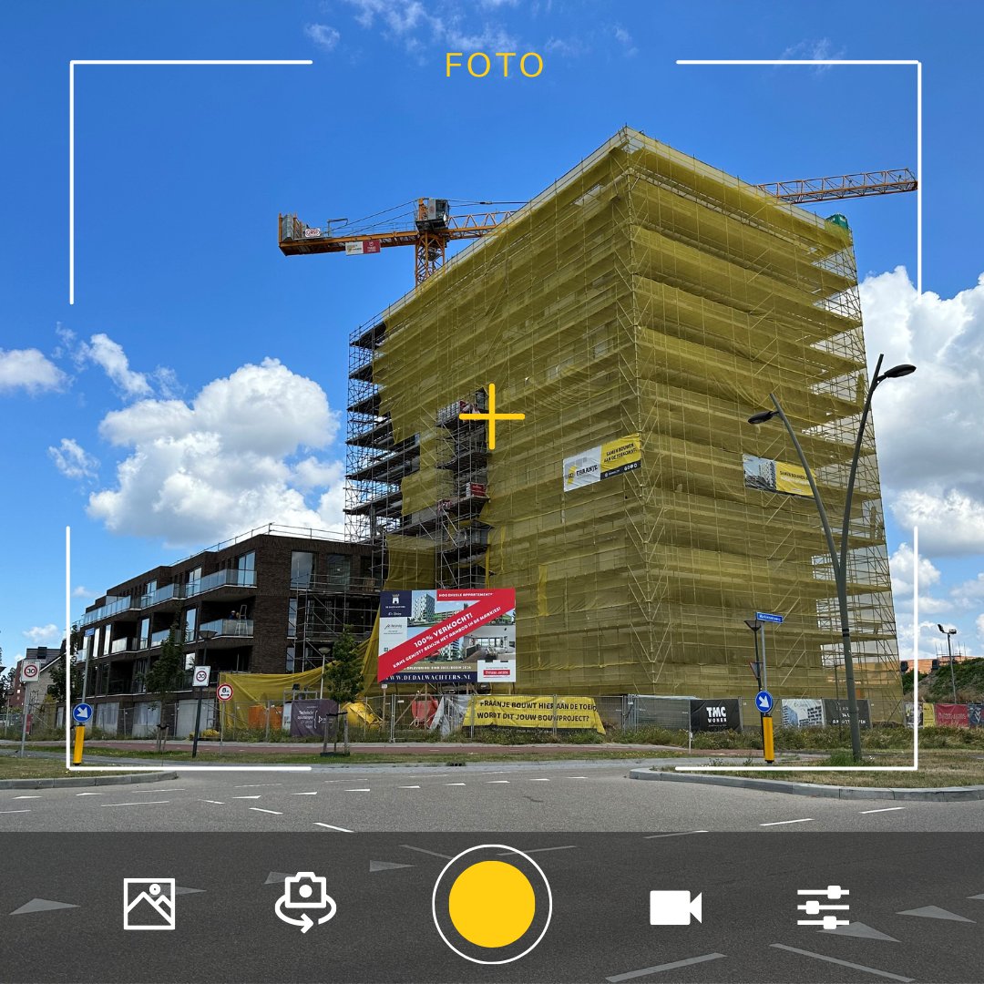 📸| Deze week hebben wij het hoogste punt bereikt van ons project 48 appartementen De Hertog (Dalwachters) in Bergen op Zoom. Naast dat we druk bezig zijn met de gevelsluiting is de afbouw ook in volle gang. 

#fraanje #fraanjebouw #bouwfoto #appartementen