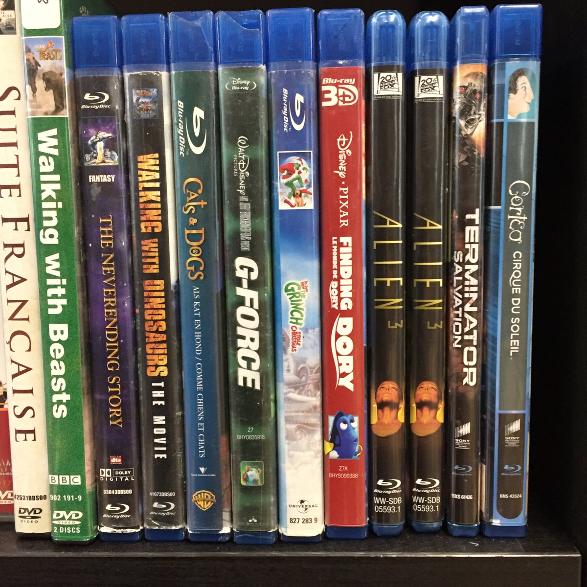 juliandebacker's tweet photo. Just ten Blu-ray discs on offer, yet TWO copies of #Alien3. Funny. #thriftshop #popsometags https://t.co/P3FV2CzWnj