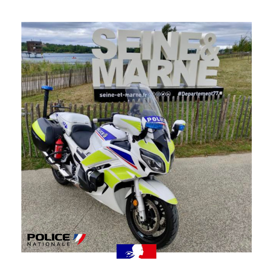 [#JeudiPhoto 📸]

Ce matin, nos policiers 👮‍♂️👮 de la brigade motorisée départementale 🚔 étaient présents à la base nautique de Vaires-sur-Marne en préparation de la sécurisation du championnat du monde junior d'avirons 🚣‍♂️ qui aura lieu ce week-end.