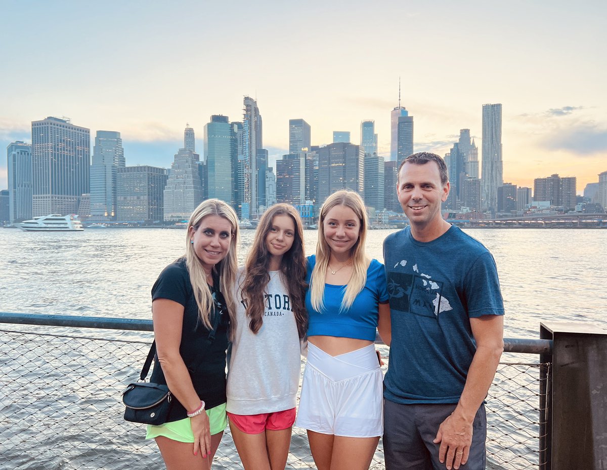 mmcclendon93's tweet photo. Brooklyn wasn’t a bad stop on the front and back end if our summer vacay!! #lionsatplay #rhsroar @ReedyLions https://t.co/8YRLYufAew