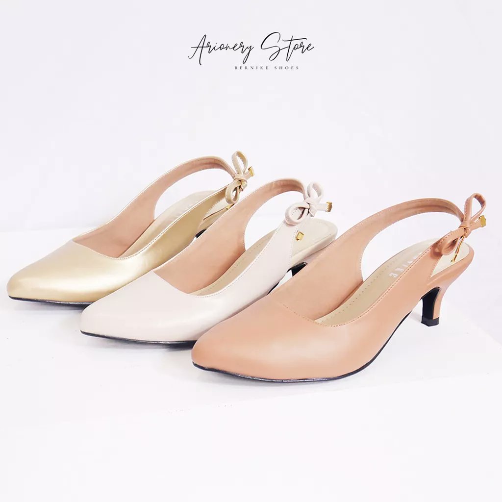 listkeranjang1's tweet photo. Aurelli High Heels 5cm
📎 https://t.co/72hwhh6BP8

Loei Heels Tweed 
📎 https://t.co/Jx7HBGYO7R

XES Cheryl Heels
📎 https://t.co/R6PG4ki6YC

#ShopeeID #racunshopee #highheels #sepatu #OOTD #fashionstyle https://t.co/AI0bTdBUuW