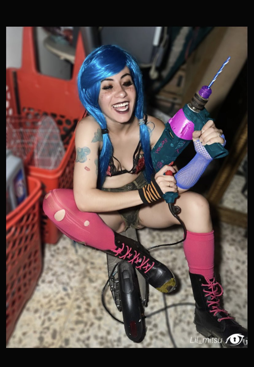 MitsukiCosplay's tweet photo. Nueva fotito en mi @wesugarfans 

https://t.co/N4oxgtChCj
#jinx #crazy #love #LeagueOfLegends https://t.co/cZknj71bcM