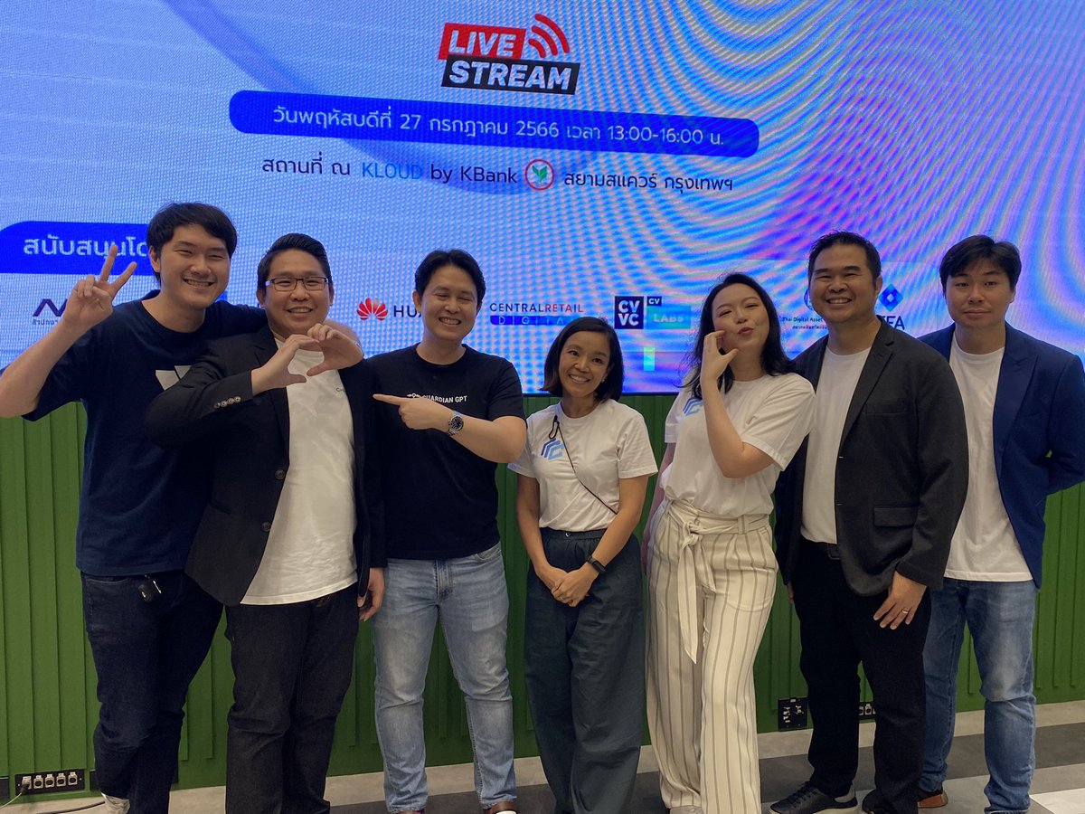 jessieandfrs's tweet photo. Thank you P’@PopcnxPopcnx and the amazing team of Thailand 🇹🇭#cryptocityconnext who invited me and @NFT360_official to participated the CCC Academy, grand opening made the history! 🚀

Big congratulate to the team 🎉 #CCCAcademy. #Cryptocityconnext #NFT360 #JessieInk #พิธีกรสาว https://t.co/JRO2VWbIDH