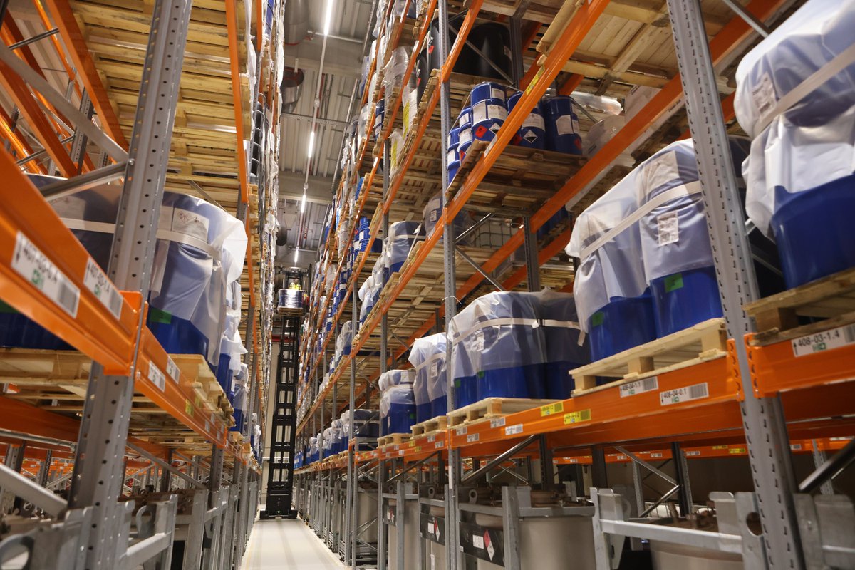 Infraserv Höchst (@infraserv) on Twitter photo Das neue Gefahrstofflager im #IndustrieparkHöchst zeichnet sich durch kundenorientierte und effiziente Prozesse aus und erfüllt höchste Qualitäts- und Sicherheitsstandards, wie das Portal pharmaindustrie-online berichtet:
pharmaindustrie-online.de/management/gef… #Infraserv #Logistik <a href="/PIO_online/">Pharmaindustrie</a> Das neue Gefahrstofflager im #IndustrieparkHöchst zeichnet sich durch kundenorientierte und effiziente Prozesse aus und erfüllt höchste Qualitäts- und Sicherheitsstandards, wie das Portal pharmaindustrie-online berichtet:
pharmaindustrie-online.de/management/gef… #Infraserv #Logistik <a href="/PIO_online/">Pharmaindustrie</a>