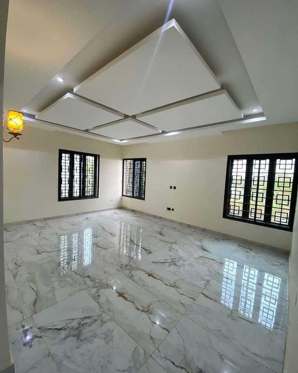 fortcubesrealty's tweet photo. A 5 Bedroom Fully Detached Contemporary Home with BQ Available FOR SALE 
Location: Katampe Extension, Abuja
Price: N350M
For Inspection:
09038000403
07055550475 https://t.co/Z0bNEocjgF