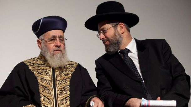 International Herold (@bartholomewbits) on Twitter photo <a href="/rohantalbot/">Rohan Talbot</a> First reformers get rid of the chief Rabbi System and have a board of Rabbi 's
system
thelermanreport.com/2017/07/20/isr… Sephardi Chief Rabbi (Yitzhak Yosef) The Ashkenazi Chief Rabbi (David Lau) <a href="/rohantalbot/">Rohan Talbot</a> First reformers get rid of the chief Rabbi System and have a board of Rabbi 's
system
thelermanreport.com/2017/07/20/isr… Sephardi Chief Rabbi (Yitzhak Yosef) The Ashkenazi Chief Rabbi (David Lau)