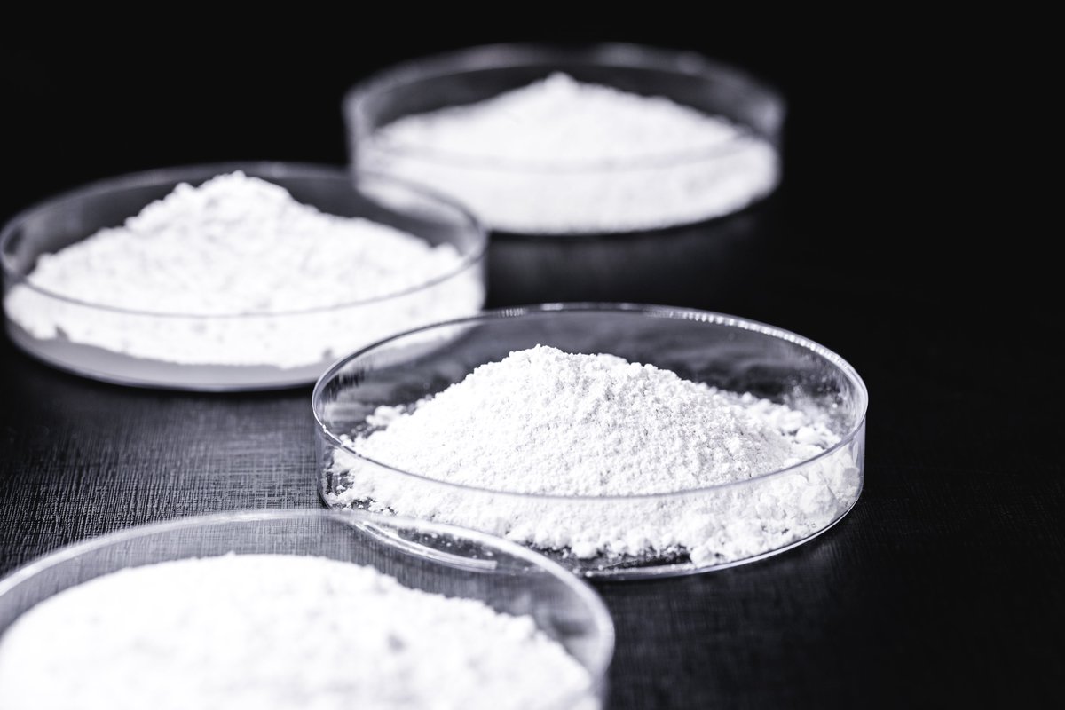 EFSA_EU's tweet image. 📢🆕 We've updated our safety assessment of #CalciumCarbonate (E 170) when used as #FoodAdditive

No safety concerns associated with exposure to E 170 per se. However, intake of aluminium, which can be present as an impurity in E 170, represents a concern

europa.eu/!3rYHvP