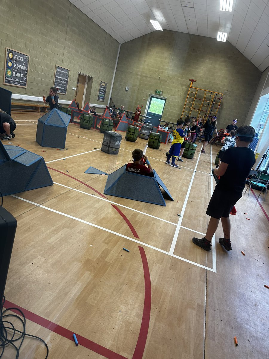 NERFS WARS 🔫 all the summer holiday fun <a href="/HoylandswainePS/">Hoylandswaine Primary School</a>