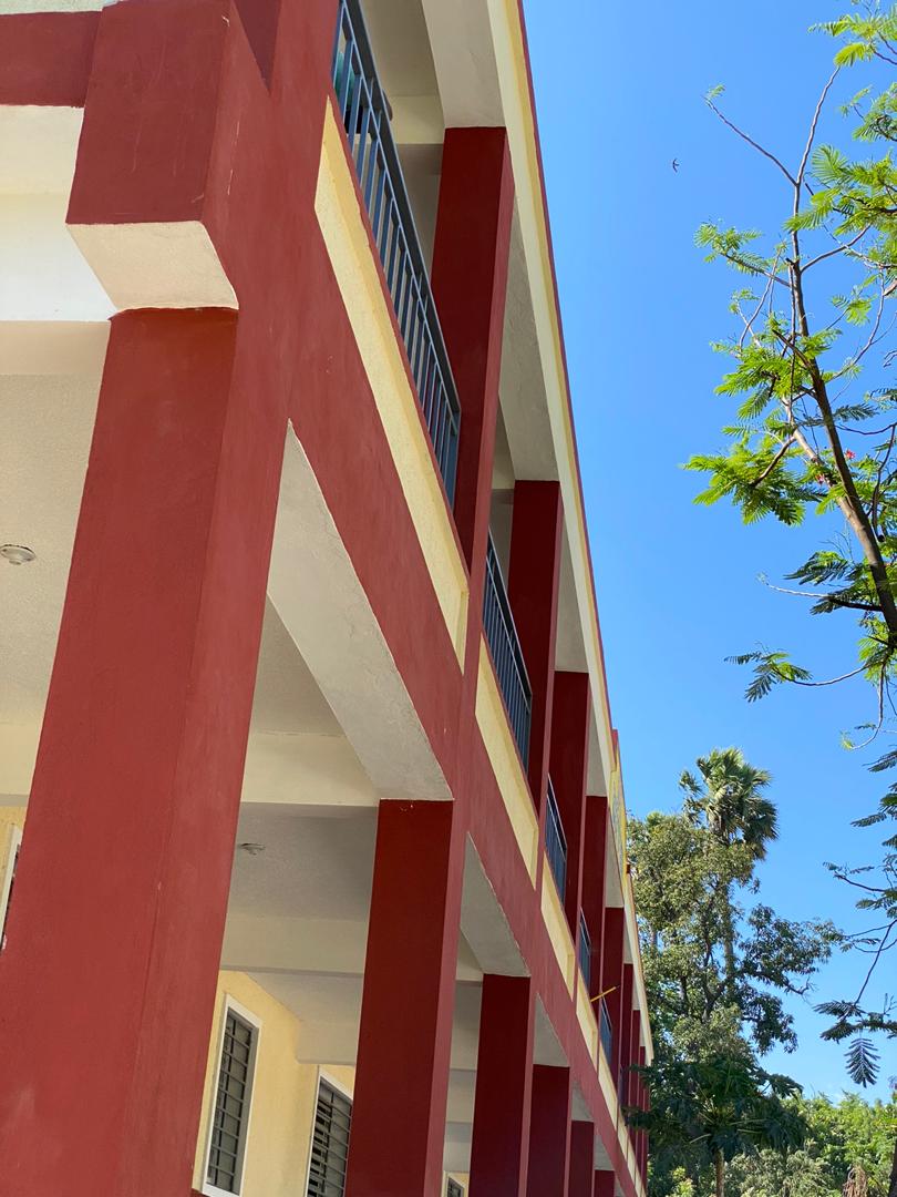 Le <a href="/MENFP_Education/">MENFP Education Haiti</a> et la mairie de Tabarre représentée par <a href="/NiceSimonHaiti/">Nice Simon</a> discutent du lancement en septembre 2023 du "Centre Polytechnique Municipal de Tabarre", construite sur le terrain du Lycée Guy Malary et grandement financé par les fonds communaux et les contribuables de