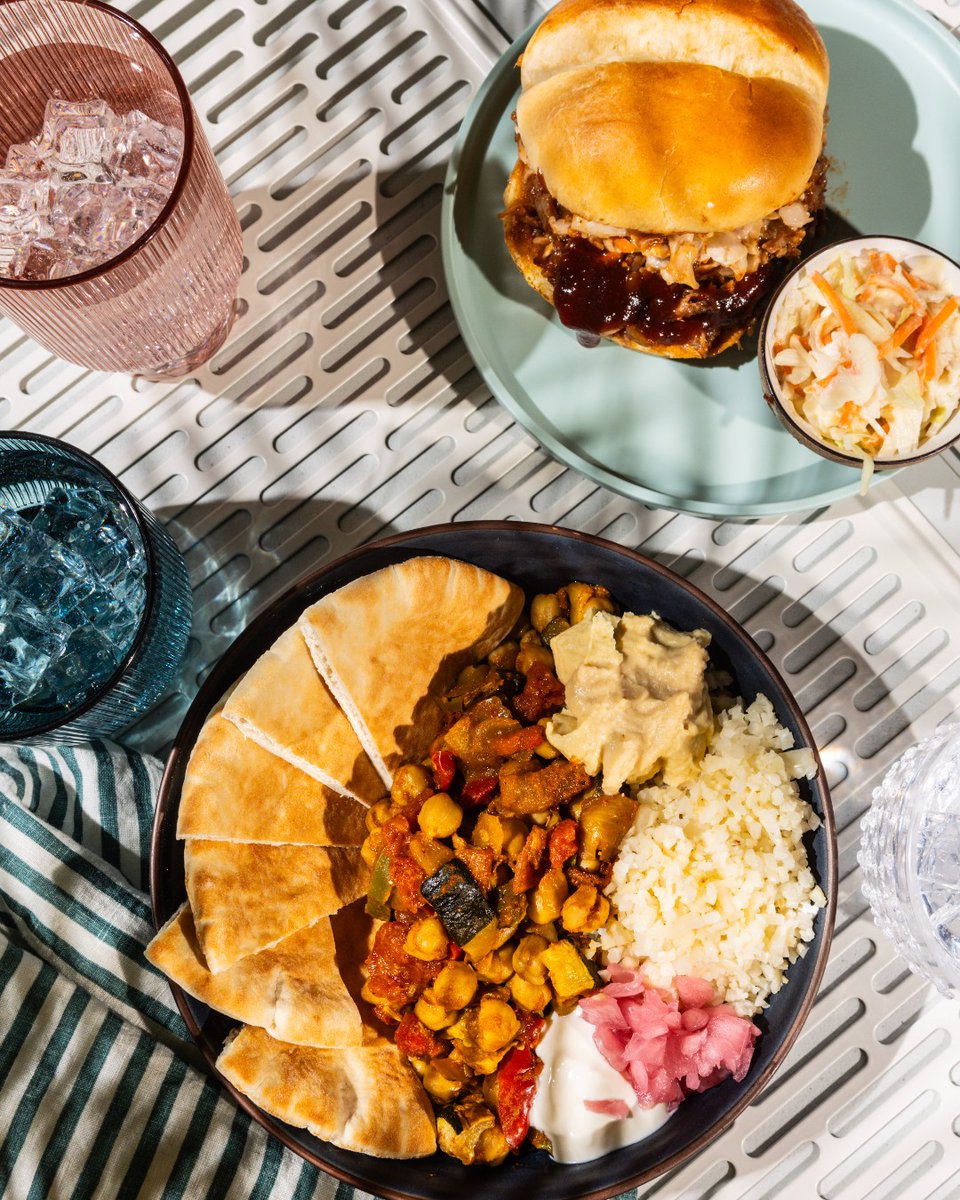 Say hello to no-sweat summer eats 🌞

We're closing in on August—and hotter temps. Our tip? Opt for quick-cook Tovala Meals to keep the heat out of the kitchen. 

Select your meals from our August 7 menu: tvla.co/344