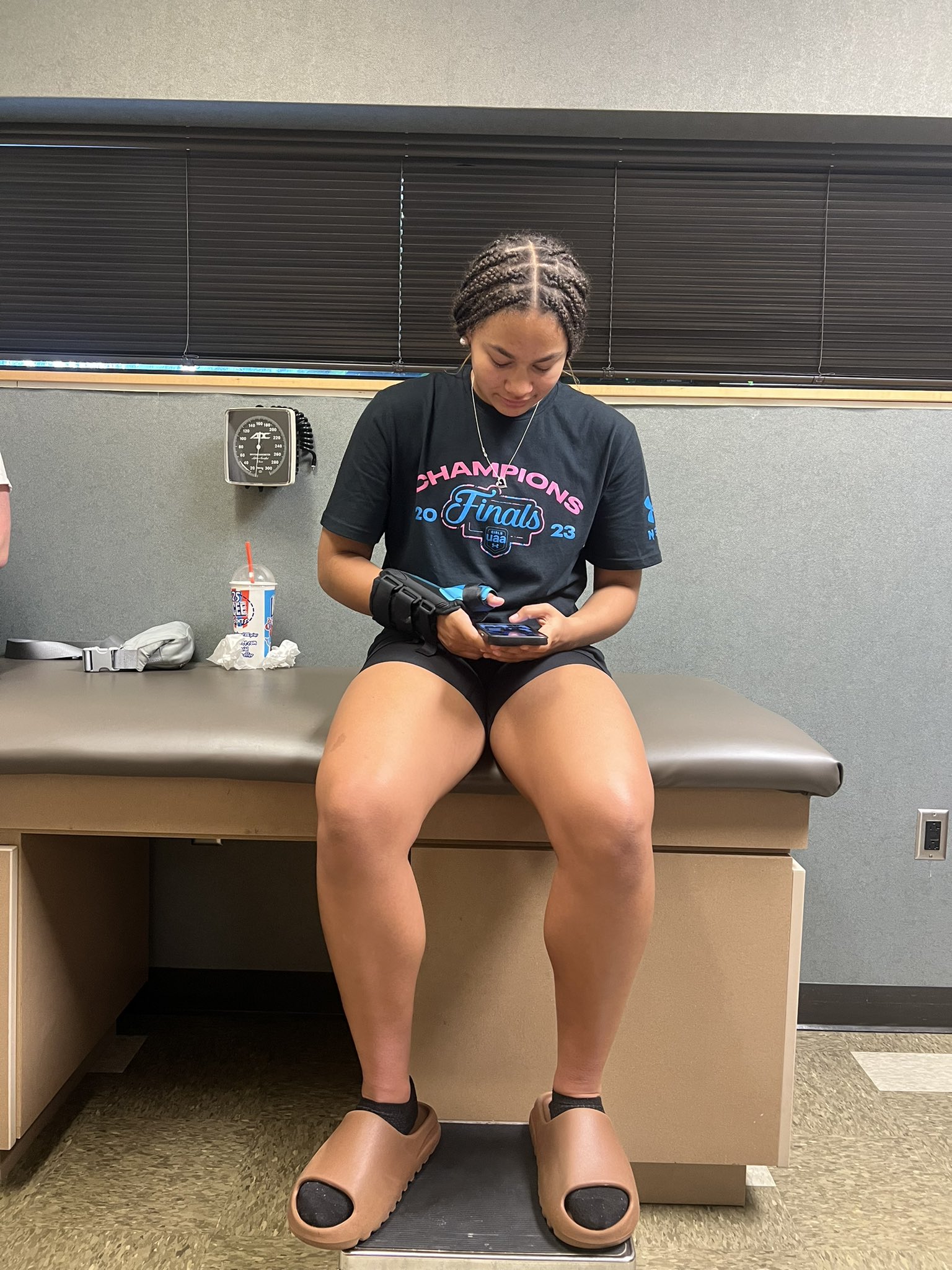 Meeyah Green on X: A little update. That thumb that I thought was jammed  during the the whole UAA finals, was actually stretched ligaments. Its all  good Ill be back at it