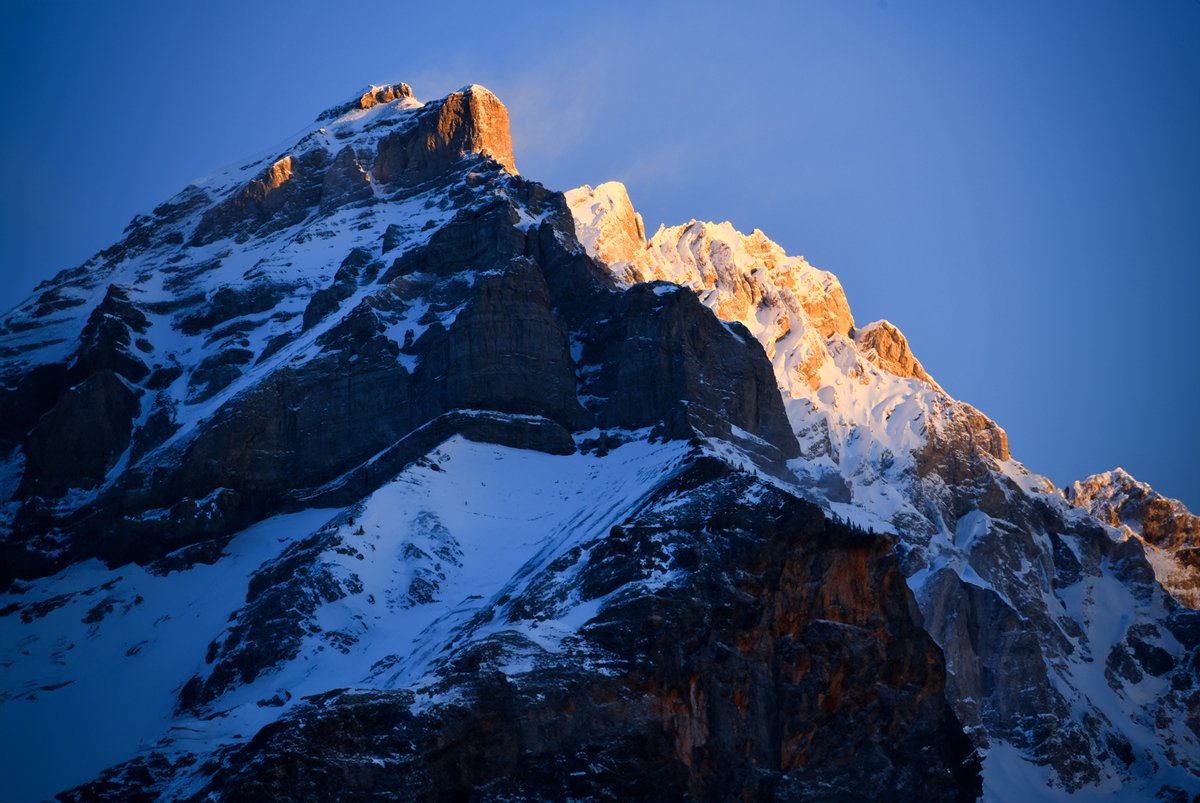 EmilyBlegvad's tweet photo. 📍Banff National Park, Alberta, Canada 🇨🇦
Prints available: https://t.co/GGvzVJfAUb
#banff #albertaparks #alberta #canadianrockies #mountaineering #rockclimbing #nationalpark #provincialpark #nikon #z6ii #canadaparks #alberta #nikon #dji #mavic #mini #naturedrone https://t.co/dVVUIGQyse