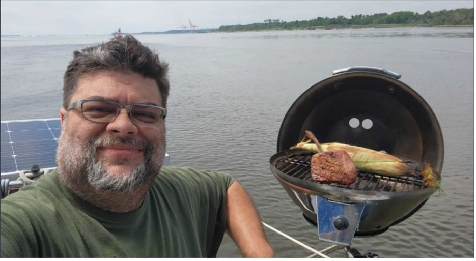APPROVEPayments's tweet photo. Tim knows how to have lunch with a view! At #APPROVE, we want employees to have the flexibility to do the things they love. So, if the water’s calm, go boat. Then come back with a renewed passion for what we do. 

https://t.co/rxKd79EYpU

#Hiring #APPROVEfinancing https://t.co/BlMwd67qX8