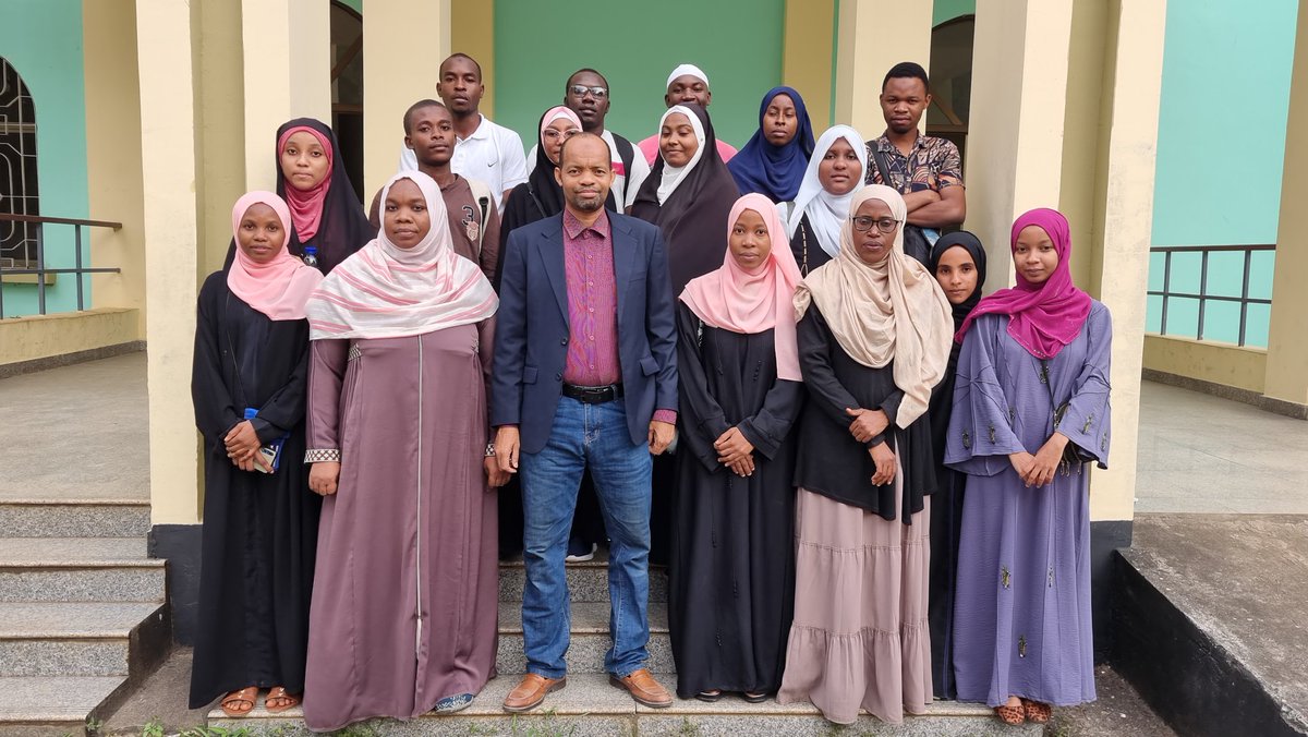 StateSuza's tweet photo. The State University of Zanzibar (SUZA) has ended Pre Multi Competence Learning Phase Two (MCL 2.0) for new students of SUZA after welcoming and launching that workshop under #GeoICTProject together with #ResilienceAcademy today in #WastexLab at Computing Building. https://t.co/mQyAhDCIVj