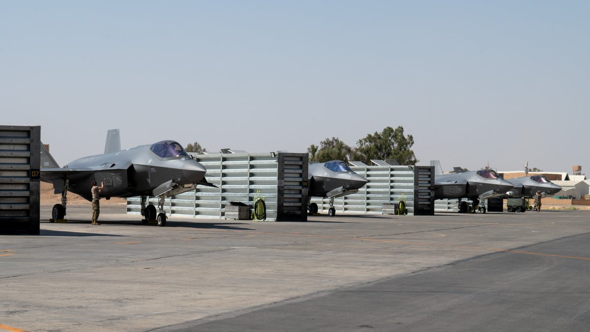 This week, the 388th Fighter Wing deployed a squadron of F-35A Lightning IIs and hundreds of Airmen to support the U.S. Central Command Area of Responsibility. 388fw.usaf.afpims.mil/News/ctl/Artic…