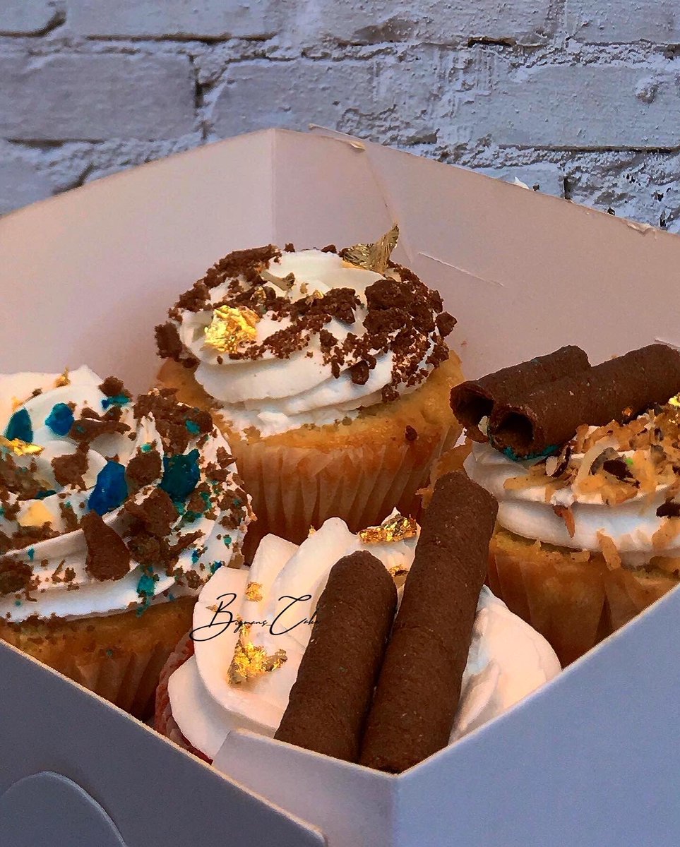 _Vanilladaddy's tweet photo. Speak of the angels!
Pick your favorite frame!
Cupcakes are always available for premium enjoyment ✅
#KanoTwitterConnect #kanoschool #AbujaTwitterCommunity #Abujastreets #arewacity #arewatwitter #kanotwittercommunity #Aliens #BigBrotherNaija #bigbrotherallstars https://t.co/R7yb61A4u9