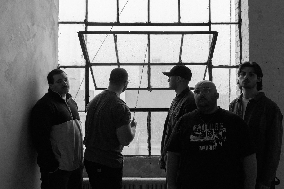 Koyo involved in van crash (they're ok!) and they also released a new song ft. Glassjaw's <a href="/DarylPalumboNY/">Daryl Palumbo</a> &amp; announced a NYC cruise with Four Year Strong brooklynvegan.com/koyo-in-van-cr…