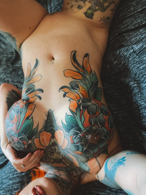 Am I cute enough to spend 3,75$ to see me fuck? https://t.co/DWFHhlzVGD https://t.co/7D5ZqMgWcD