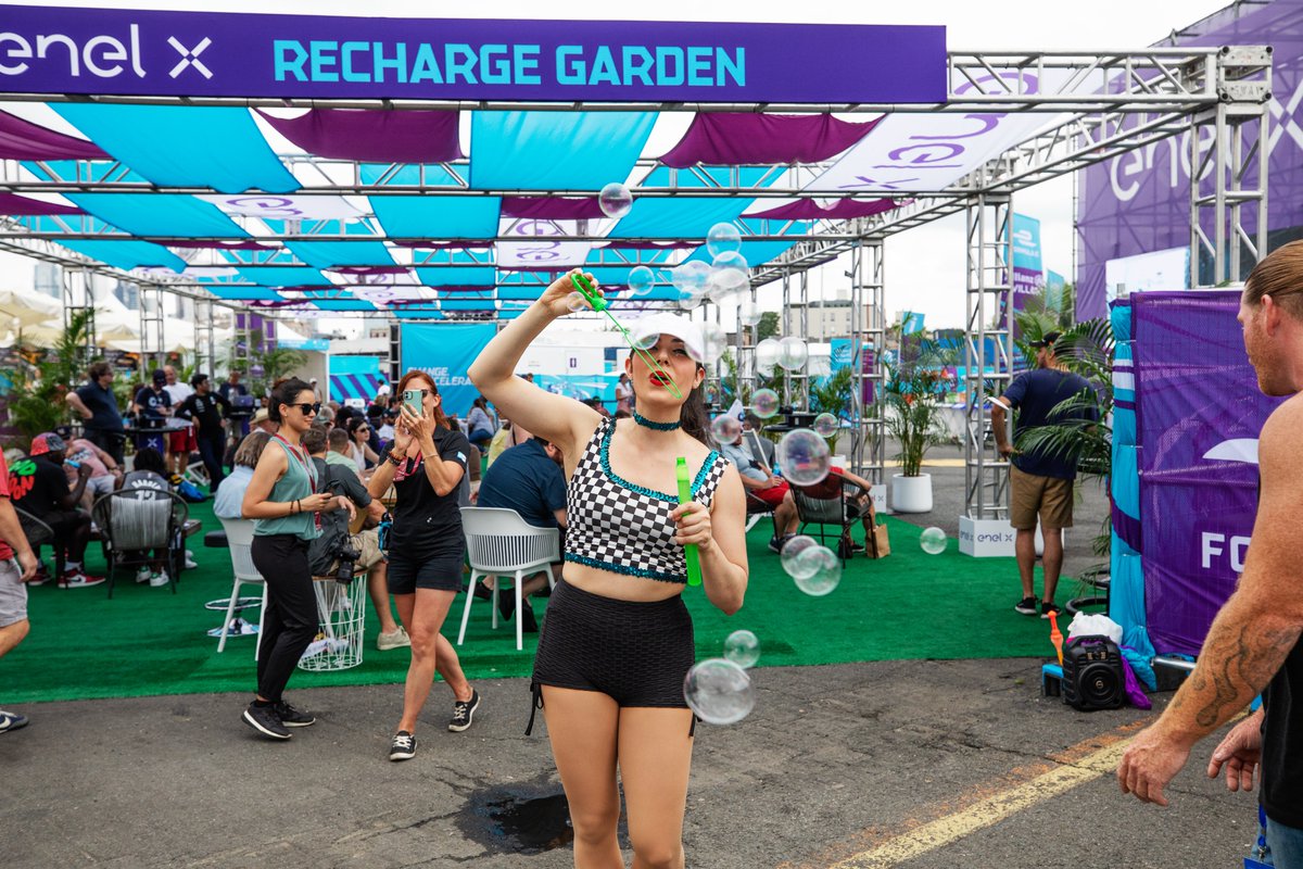 DragonfliMedia's tweet photo. In July 2021, the ABB FIA Formula E World Championship made its lone stateside stop in Brooklyn, NY, where we acted as the race series’ local operating partner in collaboration with Throwing Star Collective. 
📸 Brian Nevins https://t.co/mHHL7Xg6i6