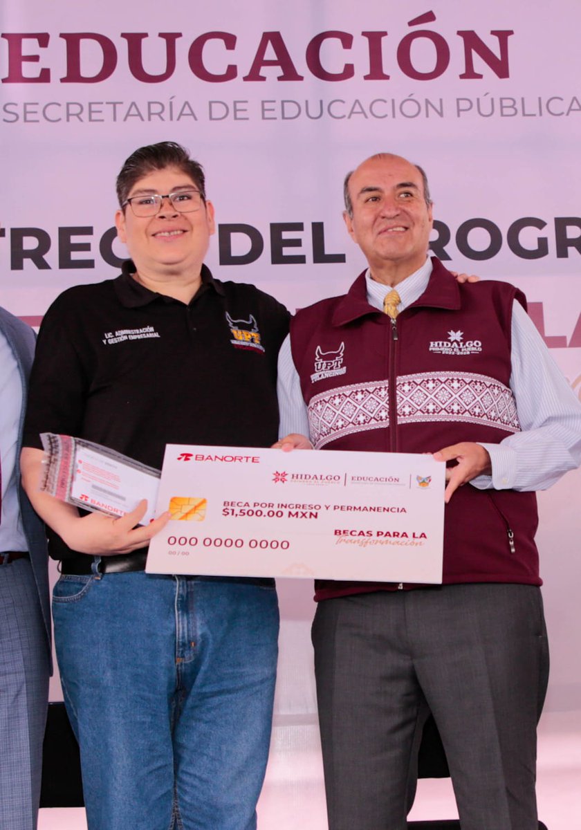 natycastrejonv's tweet photo. Es un privilegio acompañar a las comunidades educativas de la @UPTulancingo, @utec_tgo, @UICEH, #UPNH sedes: Tenango y Tulancingo y @utec_tgo sede: Huehuetla, para entregar uno de los apoyos más representativos del gobierno de @juliomenchaca_ 

Hoy, 863 jóvenes son beneficiados con las #BecasParaLaTransformación, con una inversión de más de 13.5 millones de pesos, las y los estudiantes de educación superior, tendrán la posibilidad de continuar sus estudios para alcanzar sus metas.

#PrimeroEIPueblo  #PrimeroLaEducación 
#ResultadosQueMejoranVidas @SEPHidalgo #NatyCastrejón
