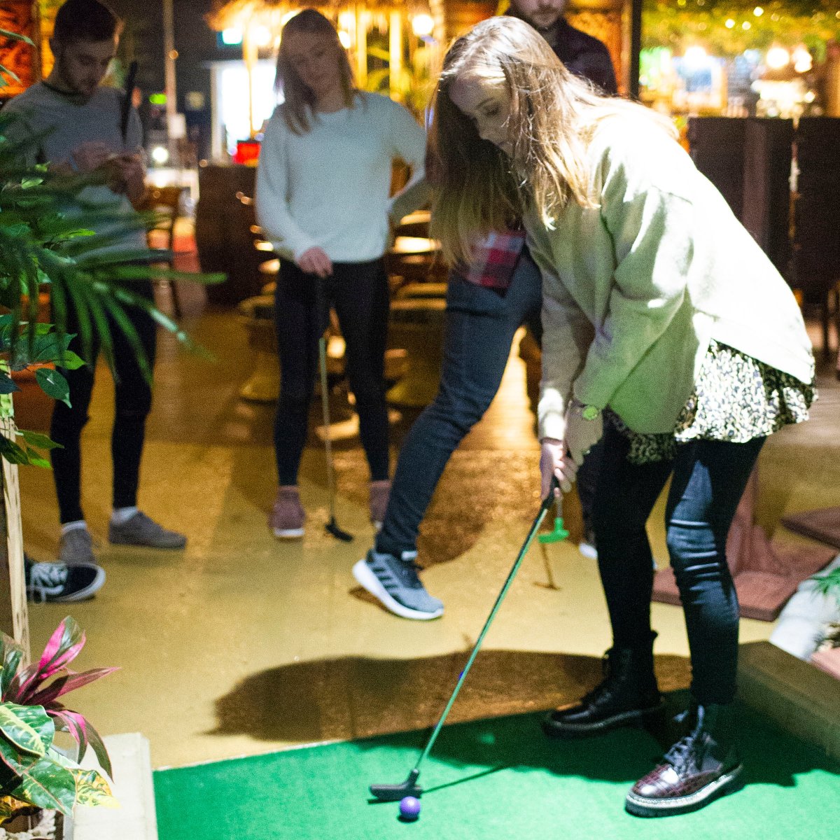 The first shot of the game is often the most important! 🤠

Set the standard for the other players, maybe drop some intimidation techniques, and most importantly try and clutch an early lead with a lucky hole-in-one! ⛳️

#kidsactivities #kids #family #summer #children #fun