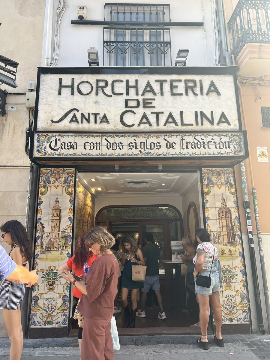 TrinaKBender's tweet photo. BCN—>VLC https://t.co/eDN6K15zg0