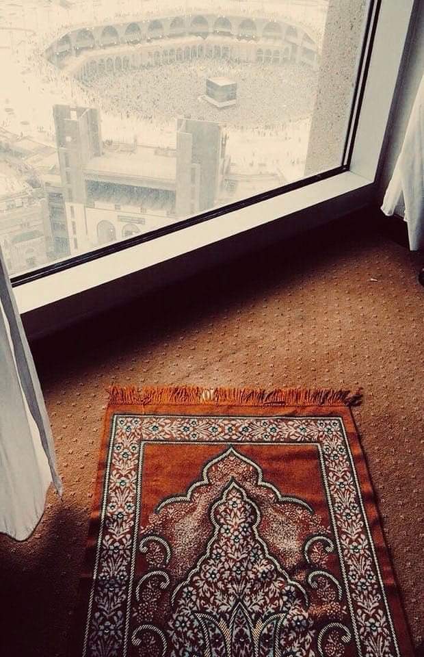 {وَرَفَعْنَاهُ مَكَانًا عَلِيًّا}.
اللهم ارزقنا المنزلة العالية في الدنيا والاخرة. 💚