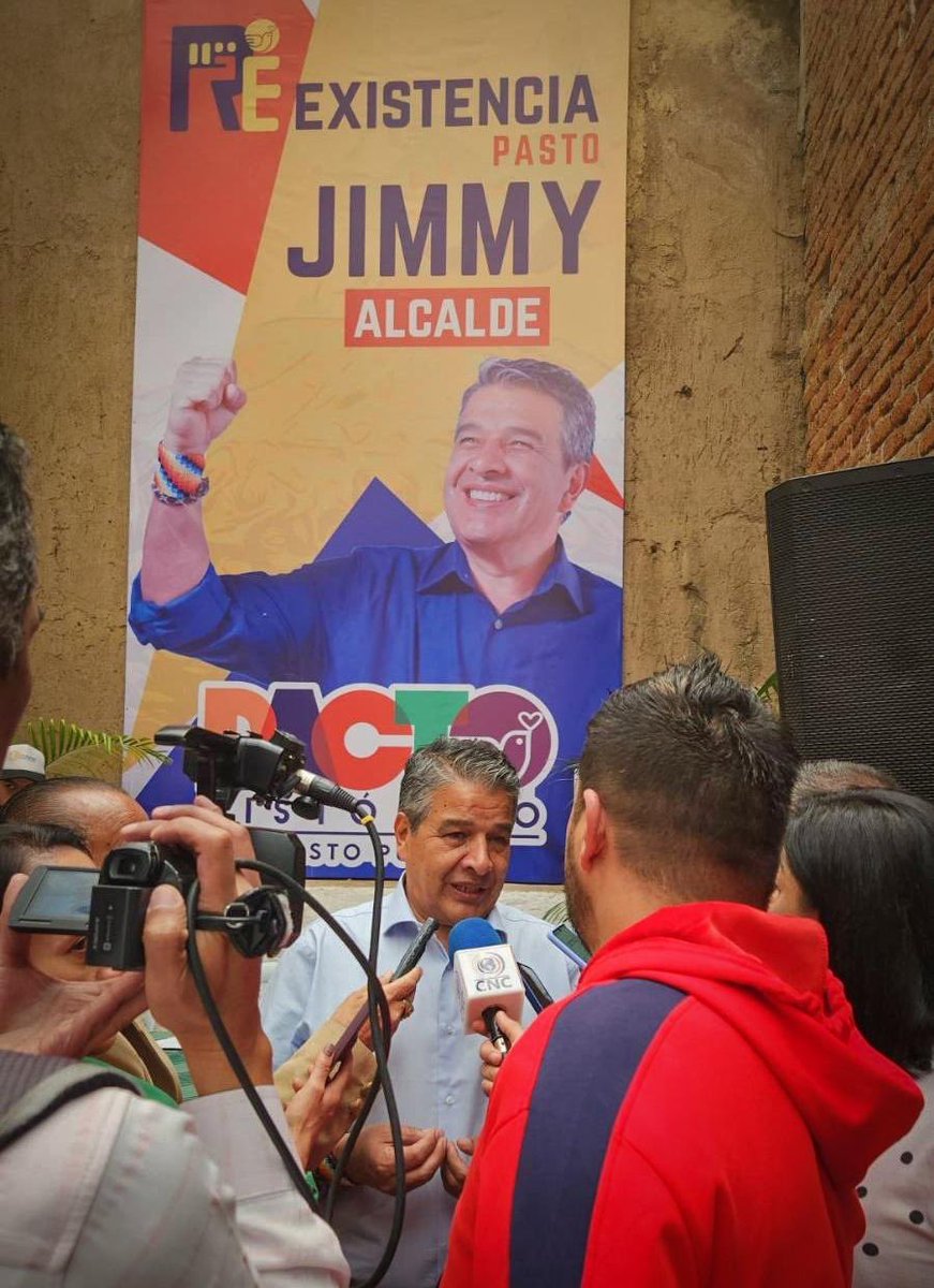JimmyPedrerosOf's tweet photo. ¡Así fue nuestra rueda de prensa con Jimmy! Un espacio de diálogo para la ciudadanía. Somos la #ReExistencia que habla con verdad. ✅🎙️😁 https://t.co/fDNyqPXmiE