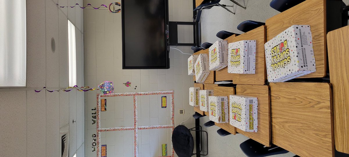 emb0889's tweet photo. I'm ready for Open House! #NCSSBeTheBest #newteacher https://t.co/qTuUsTgfDJ