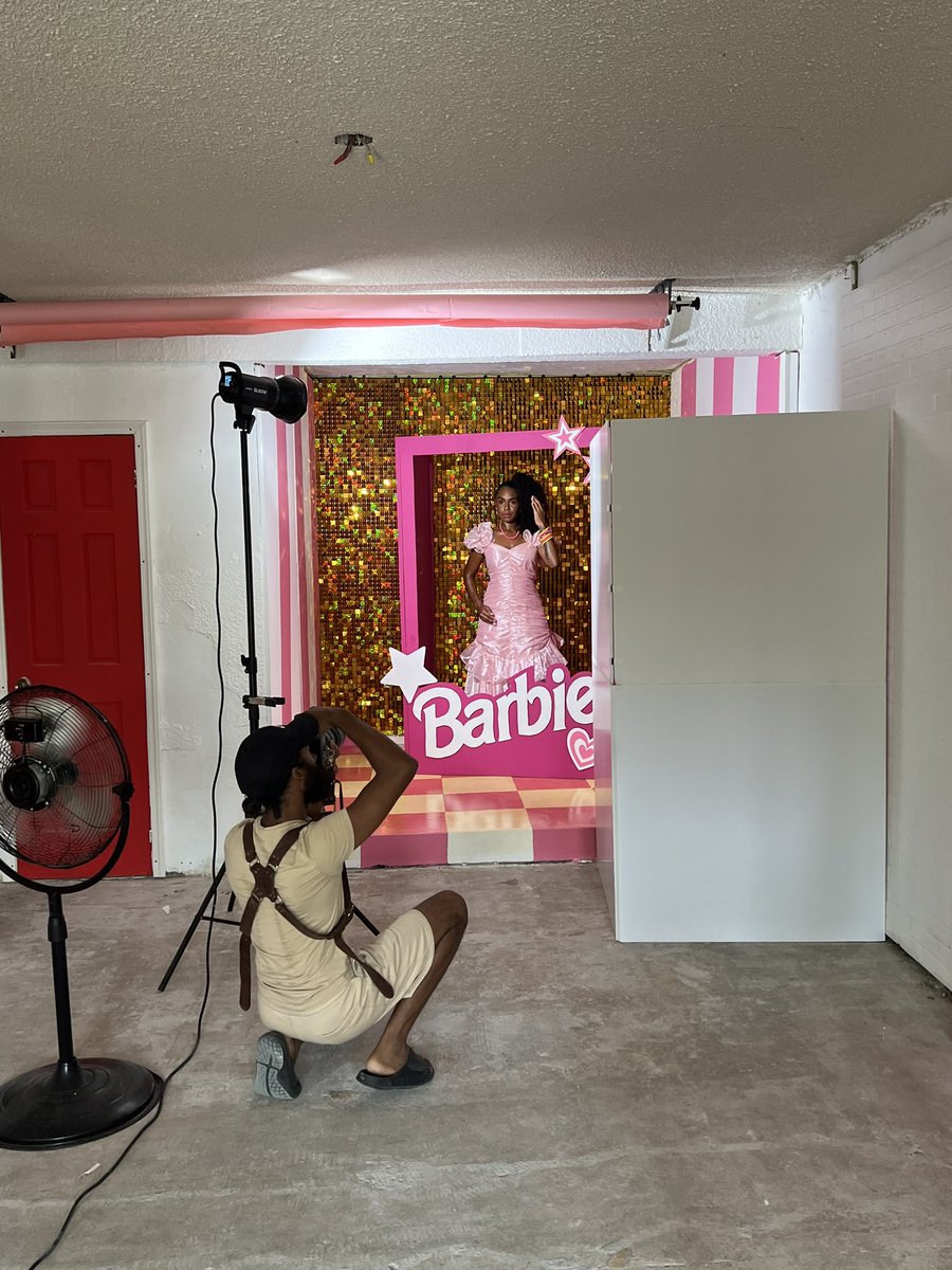 mr_efex's tweet photo. The Setup vs The Shot #BarbieTheMovie #EFex https://t.co/aR9QwMGcpr