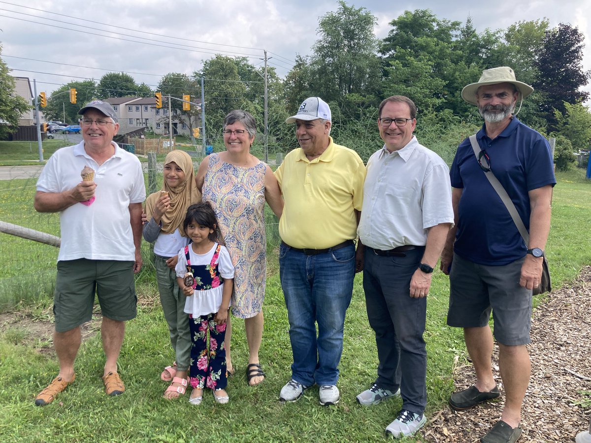 MikeSchreiner's tweet photo. Good job by Young Farmers In Plaid this week finishing their summer school program learning about food security, urban farming, and food processing with a lemonade social at @GuelphVillage garden.

It’s clear a love of food has been instilled in these young adults. https://t.co/U1hLhNP36y