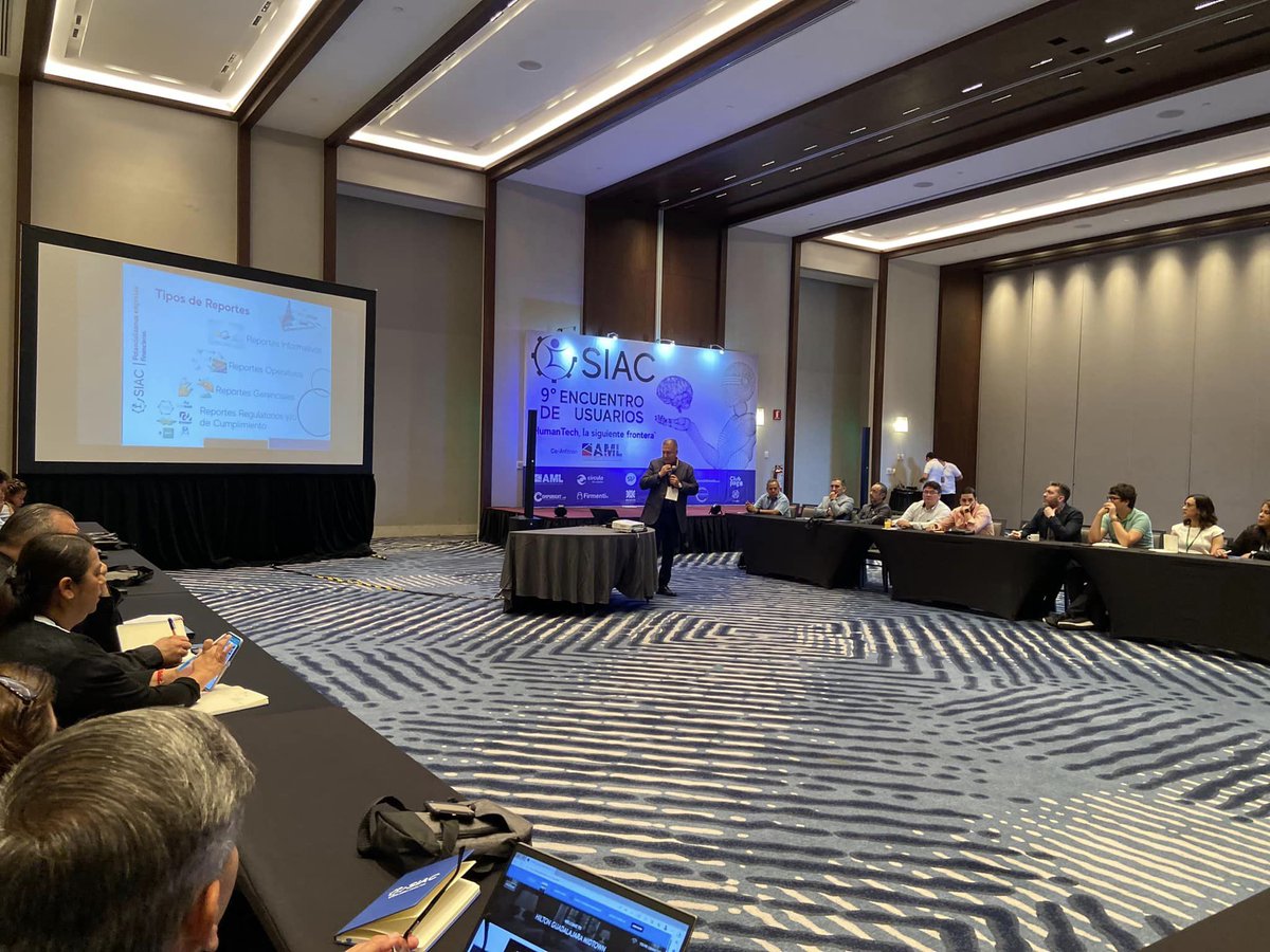 SIACSoftware's tweet photo. El ingeniero Eduardo Arreola, comparte con nuestros clientes un taller técnico en el que podrán aprender la generación y explotación de reportes para información a consejo, en el marco del 𝟵° 𝗘𝗻𝗰𝘂𝗲𝗻𝘁𝗿𝗼 𝗱𝗲 𝗨𝘀𝘂𝗮𝗿𝗶𝗼𝘀 𝗦𝗜𝗔𝗖. https://t.co/NqduXnzpXF