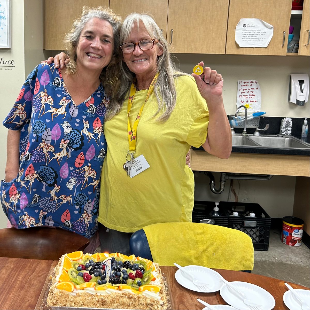 PIF_SA's tweet photo. Last night in our Women’s Dorm Kelley (on the right) celebrated 1 year of sobriety. Her best friend Stephanie got her the cake and the coin. Way to go Kelley! https://t.co/jhXmK88RMX