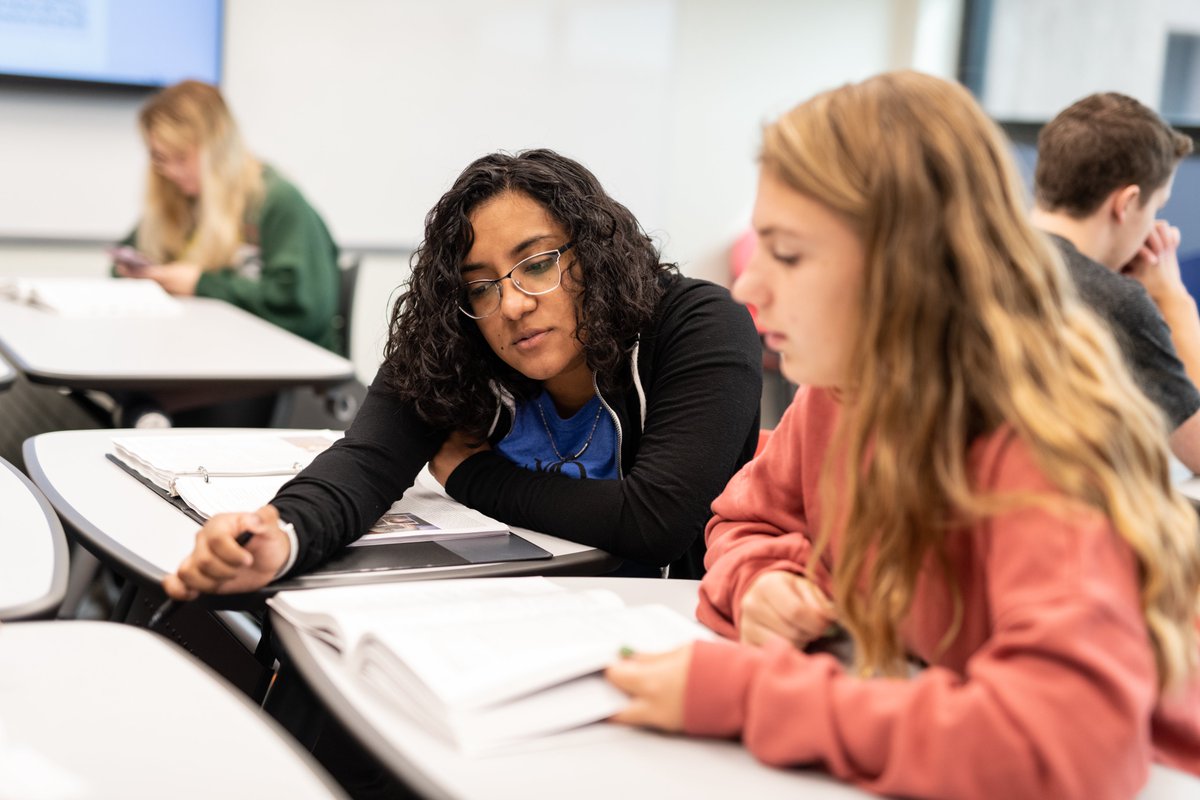 Enrollment for the Fall 2023 semester is happening NOW at KCKCC! Did you know that students who enroll early do better in their classes? Start on the right path and enroll for the fall semester TODAY! Visit kckcc.edu/getready for more info! #KCKCCProud #EnrollNow