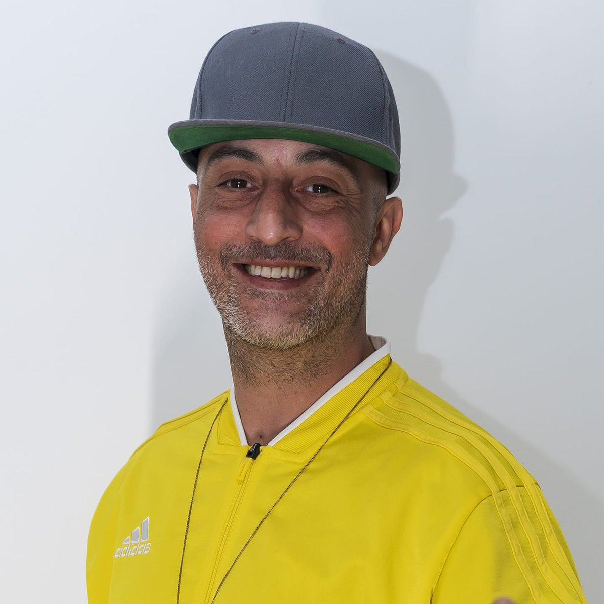 rootslandmx's tweet photo. 🇮🇹 Descubre el raggamuffin que conquistó Italia 🎵 🏠🎶 Este cantante y rapero italiano ha llevado la esencia del reggae y el dancehall a nuevas alturas.
Conoce más en la nota completa: https://t.co/FylWZgLwGY
#Babaman #Reggae #Raggamuffin #Italia https://t.co/igHEB70Ivp