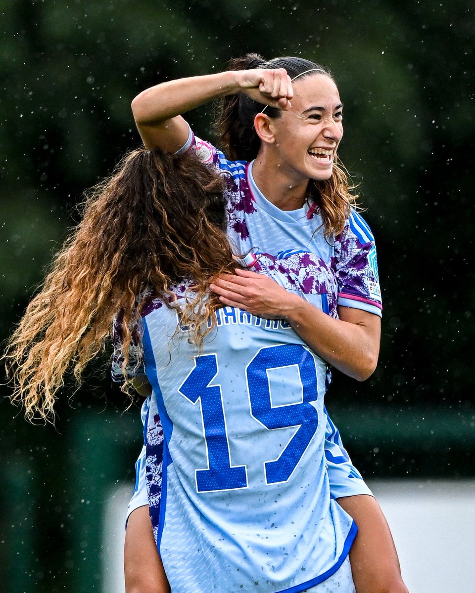 🇪🇸 𝐋𝐚 𝐑𝐨𝐣𝐚 = 𝐅𝐢𝐧𝐚𝐥𝐢𝐬𝐭𝐬 🔥

A late penalty save from Txell Font sees <a href="/SEFutbolFem/">Selección Española Femenina de Fútbol</a> reach their 𝒕𝒆𝒏𝒕𝒉 #U19WEURO final 🎉