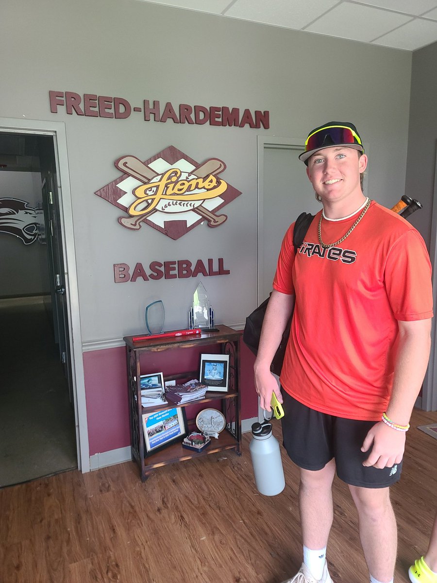 Huge thanks to Coach Trask and  <a href="/FHU_LIONS/">FHU Lions Baseball</a> for having me out for a great visit yesterday.
