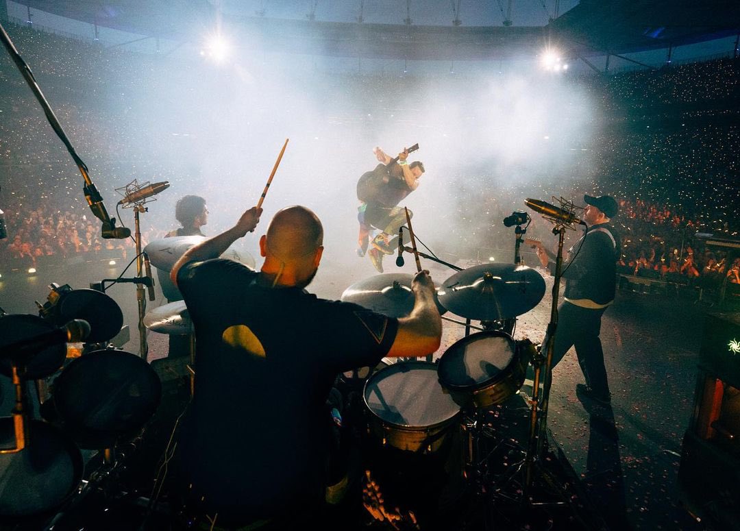 coldplayfiles's tweet image. Coldplay by Stevie Rae Gibbs