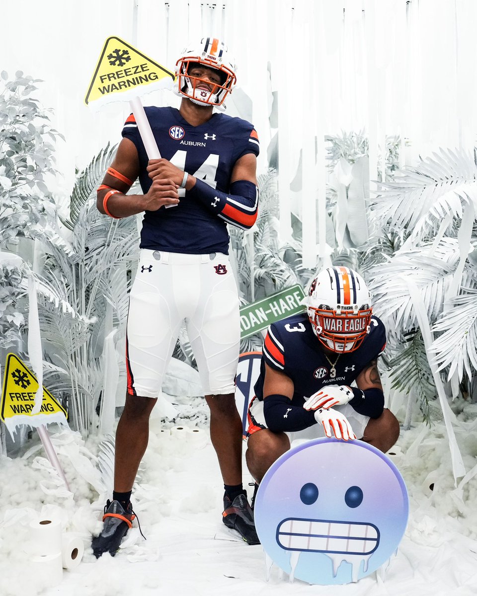 Dylanupnext__'s tweet photo. Who’s stopping this duo?! 🦅🔥 https://t.co/Y8uycRbG7U