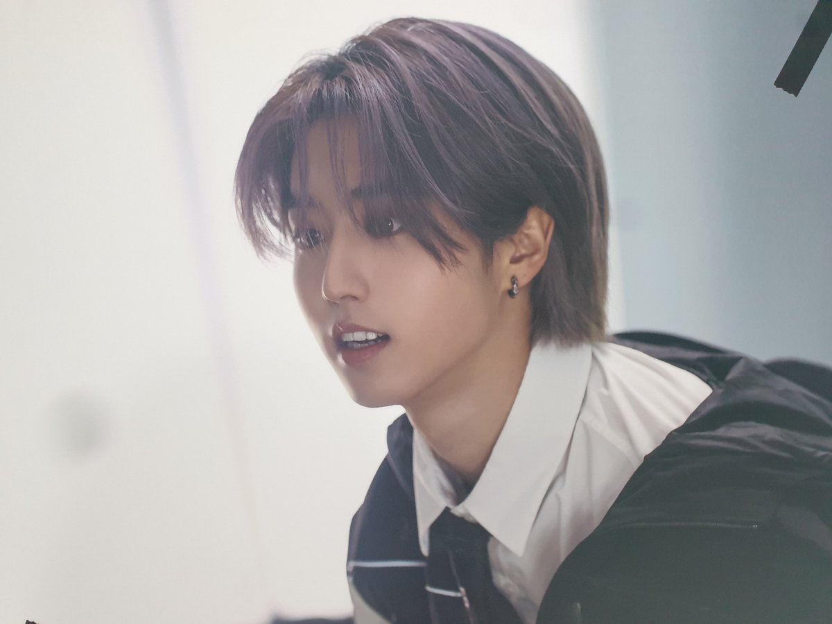 hantweets's tweet photo. Straykids demo / guide track sung by HAN. #한 #HAN #hanjisung

— a thread 🧵 https://t.co/R3xMDlKfgA