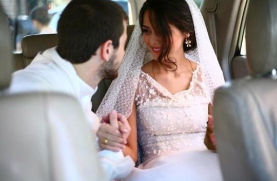 Əgər nahara evə gecikdiyimdə mənim üçün narahat olacaq qadını tapsam, Dünyada heç bir qadını tanımamağa ve dünyanın bütün həzzlərindən imtina etməyə hazıram..