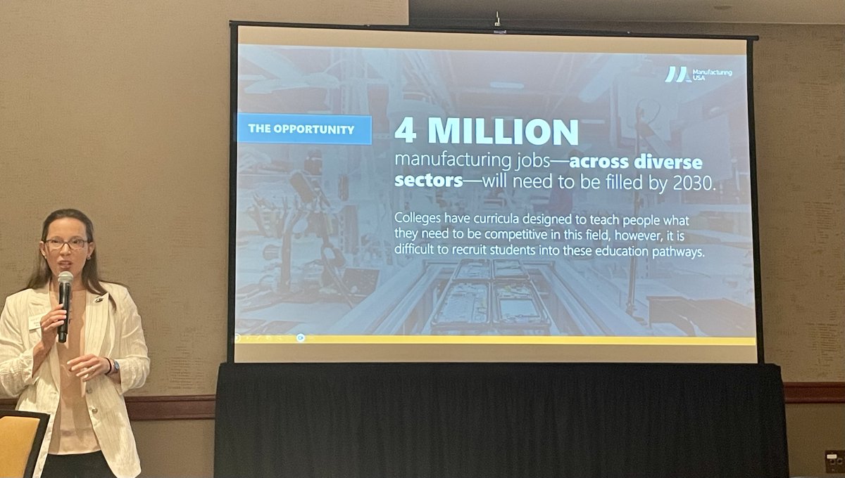 MFGUSA's tweet photo. It's been a busy 2 days at @HI_TEC! @MFGUSA sessions discussed mfg careers, new tech is changing jobs + skills needed, biomanufacturing, and experiential programs to familiar students w/ adv. mfg + career pathways. @iacmihq @NextFlexUS @armi_usa @AFFOA_RFT @TheBioMADE @NIIMBL https://t.co/IQIkpxpZgt
