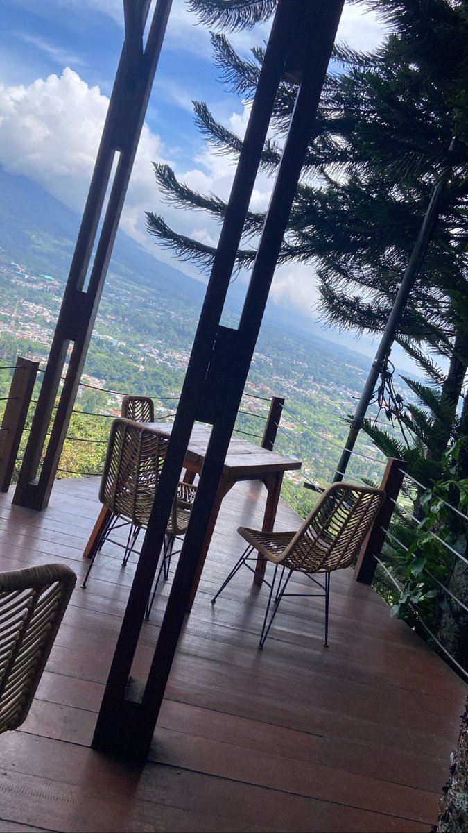 Soo__13's tweet photo. اندونيسيا 🇮🇩 https://t.co/5d9xzpaHIL