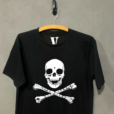 HyzeShop's tweet photo. Vlone - Skull https://t.co/WbtzPTAWf5