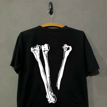 HyzeShop's tweet photo. Vlone - Skull https://t.co/WbtzPTAWf5