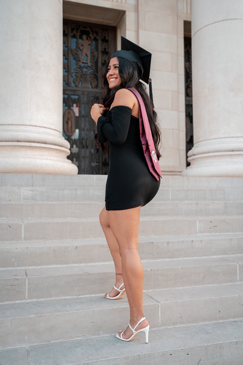 joccc_'s tweet photo. 17 days until I graduate from THE Texas A&amp;M University 🎓🤍 https://t.co/57njNSuSKP
