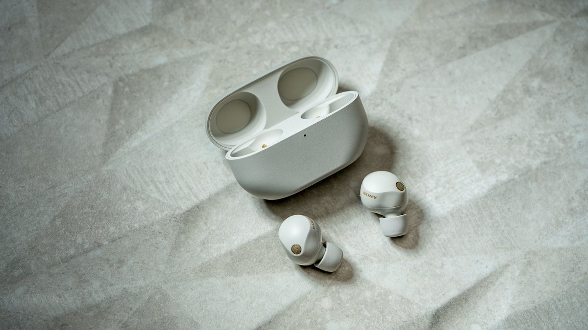 Sony's tweet photo. The Best Noise Canceling Earbuds.

Introducing the WF-1000XM5 by @SonyElectronics: https://t.co/9WoFnw5cyJ https://t.co/FHD8zMjOTo