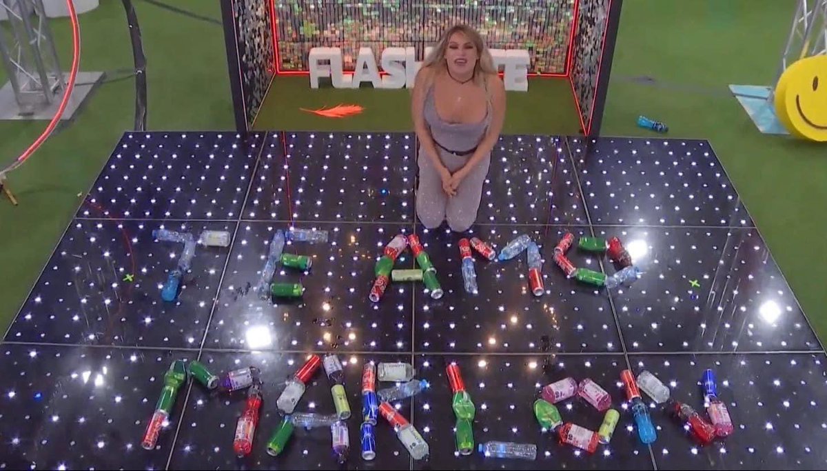 x: no vayas a hacer mamadas borracha por favor

yo: