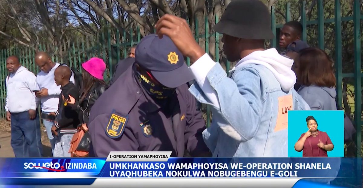 SowetoTVchannel's tweet image. Gauteng police took Operation Shanela to Hillbrow this morning, as part of law enforcement agencies’ efforts to fight crime in the province. #sowetotvnews #currentaffairs #policeoperations
